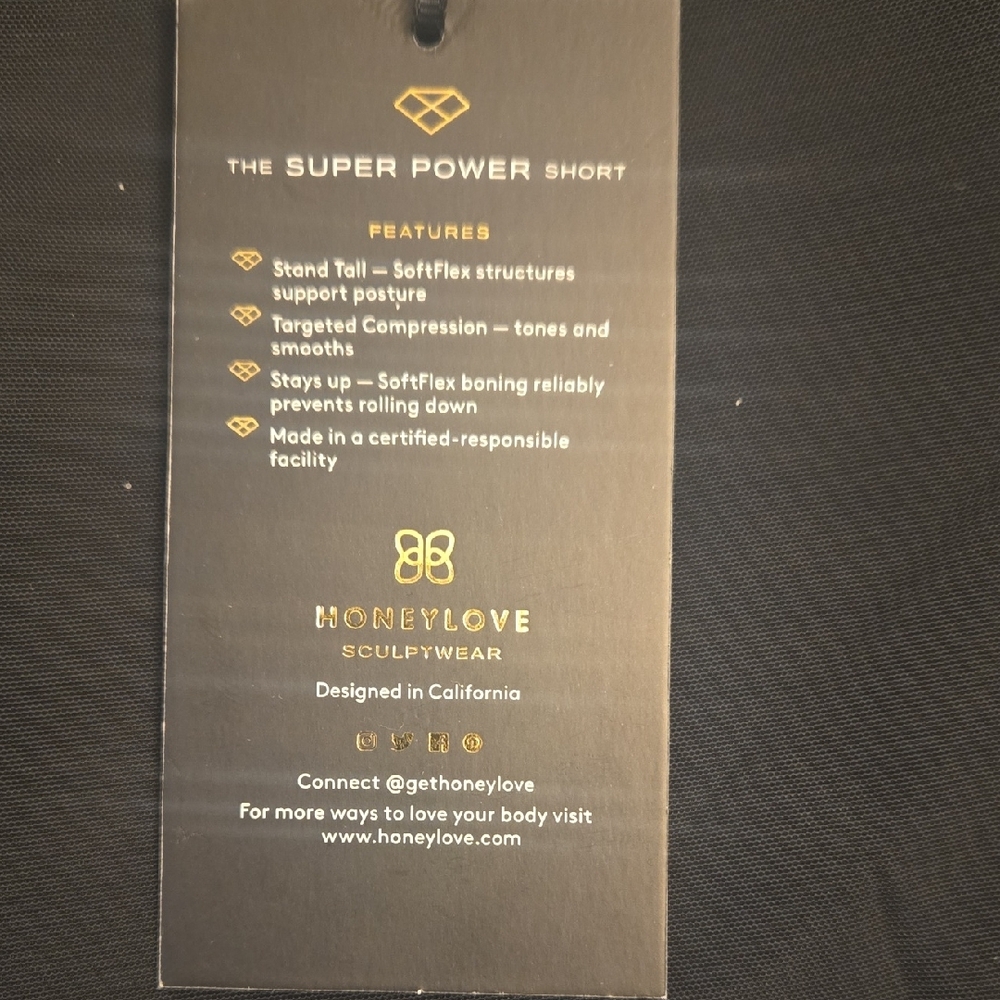 Honeylove SuperPower Short in Black. - Picture 4 of 5